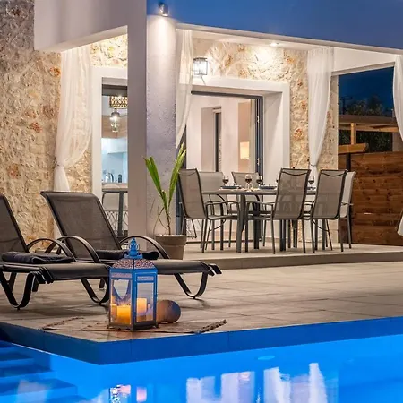 Diosas Luxury Villas Andipata Exterior photo