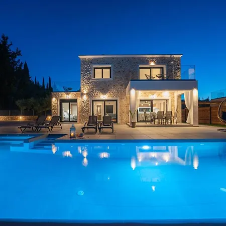 Diosas Luxury Villas Andipata Exterior photo